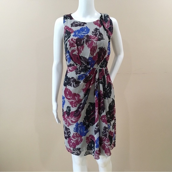 Banana Republic Dresses & Skirts - Banana Republic Cuban leaf printed Fit&flare dress multicolor size 2